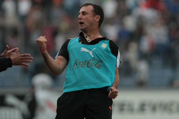 Olimpia busca el tricampeonato nacional