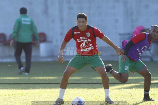 ¿Volvió Mario Berríos? Caras nuevas y la gran cantera de la que echará mano Héctor Vargas en Marathón