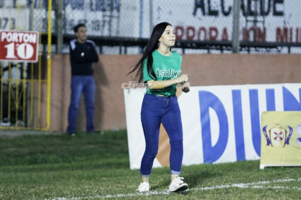 ¡Hermosuras! Las dos chicas que enamoraron en el Humberto Micheletti