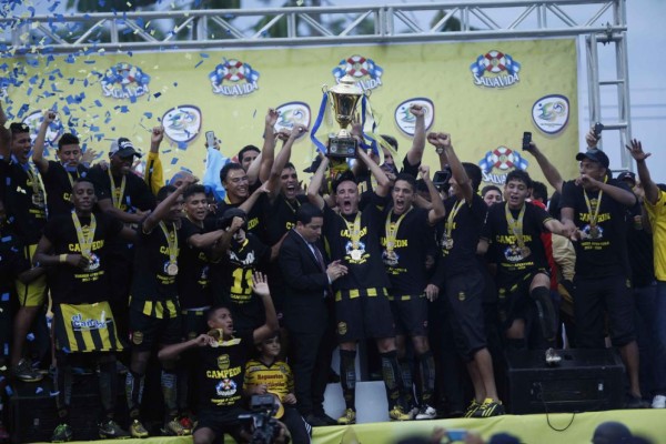 Las mejores fotos de los 87 años de historia del Real España&nbsp;&nbsp;