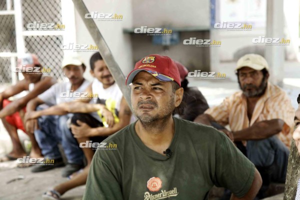 FOTOS: Así vive en la calle ex futbolista Alexis Duarte
