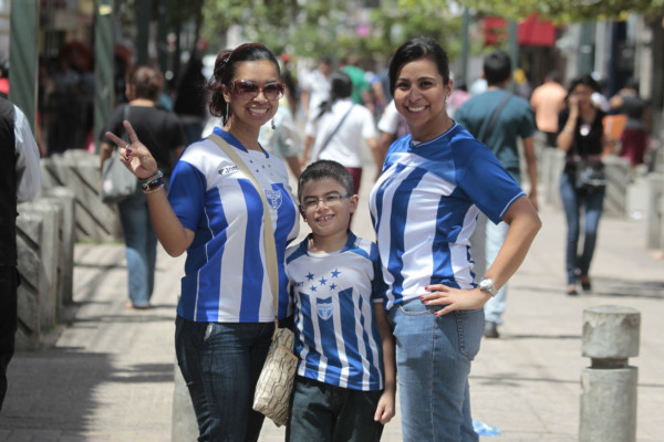 Ambiente antes del juego Honduras vrs Panamá