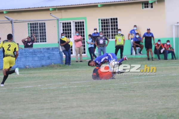 ¡Afición en los muros y fiesta! Las postales que dejó Génesis vs. Victoria en la ida de final del Ascenso