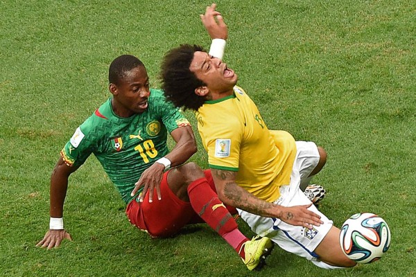 Brasil venció 4-1 a Camerún y amarra primer lugar