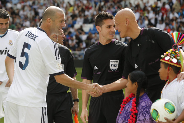 Leyendas del Real Madrid vs leyendas del Juventus