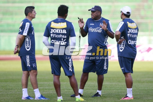 Honduras afina preparación en el estadio Olímpico
