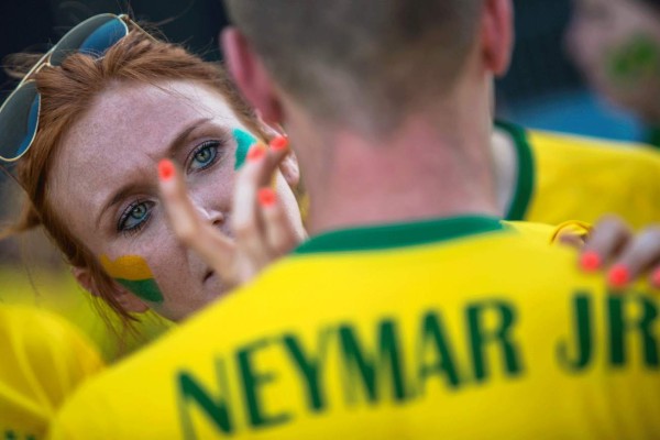 La belleza femenina se hizo presente el inicio del Mundial Brasil 2014.