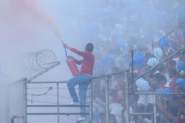 La gran Final se pinta de blanco en el estadio Nacional