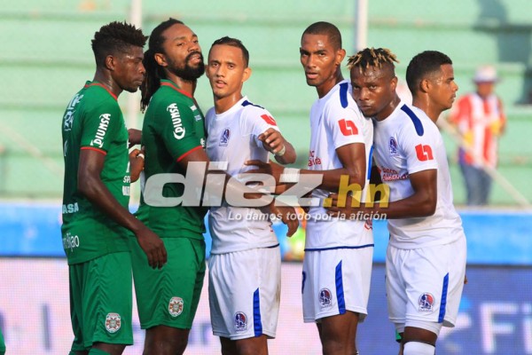 NO SE VIO EN TV: El detallazo de Bengtson con JC Espinoza y el homenaje a Adriel