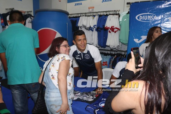 ¡Unidos por la pasión azul! Motagua compartió con sus aficionados