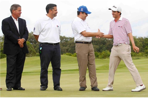Felipe Velásquez, venezolano que se lleva el Honduras PGA Tour Latinoamérica de golf