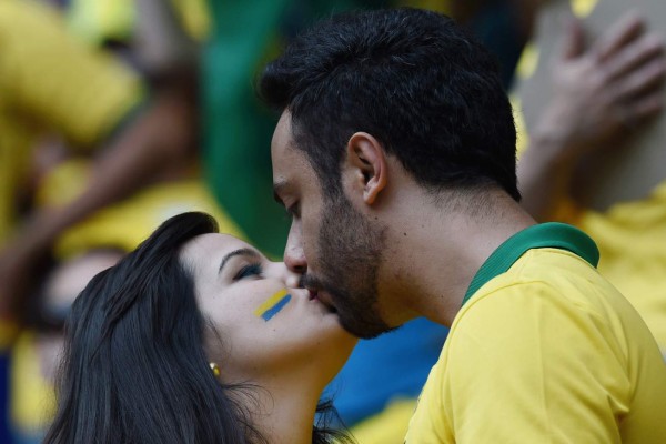 Los Mejores 'BESOS” del Mundial Brasil 2014