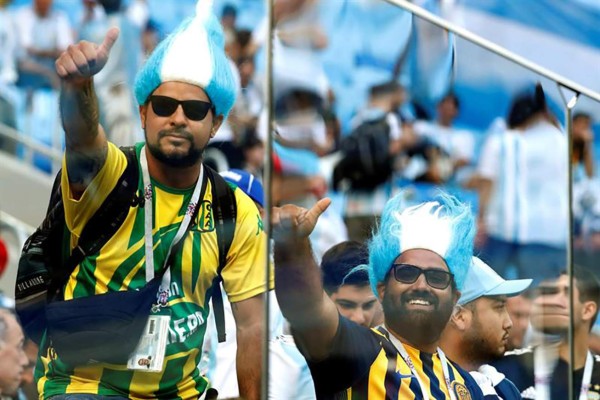 FOTOS: La especular fiesta de los argentinos previo al juego ante Nigeria