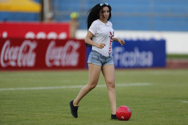 La belleza hondureña que se hizo presente en el estadio Olímpico