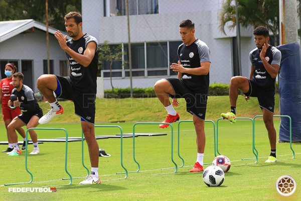 ¡Con toda la artillería! Costa Rica se concentra para hacer sucumbir a Honduras de la mano de Luis Suárez