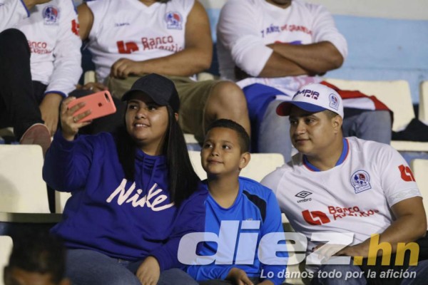 Fotos: Los seis jugadores del Olimpia que entrenaron antes del partido y la dedicatoria de Eddie