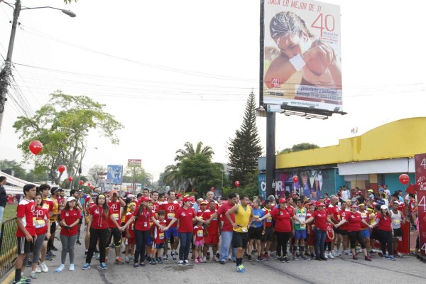 Espectacular jornada atlética en 40 Maratón Internacional de La Prensa