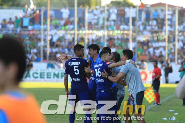¡JÚBILO! Los motagüenses se tomaron Puerto Cortés celebrando la copa 14