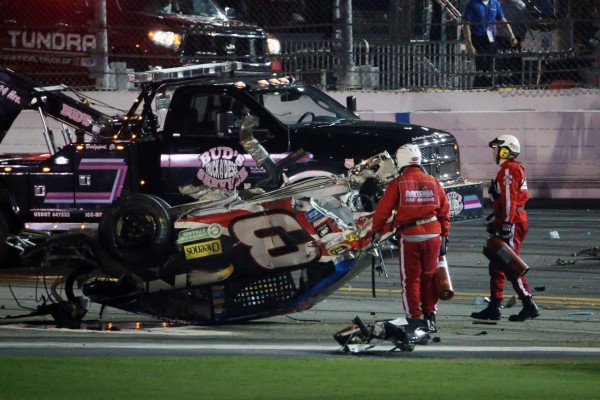 Impactante accidente en el Nascar de Estados Unidos deja 30 heridos