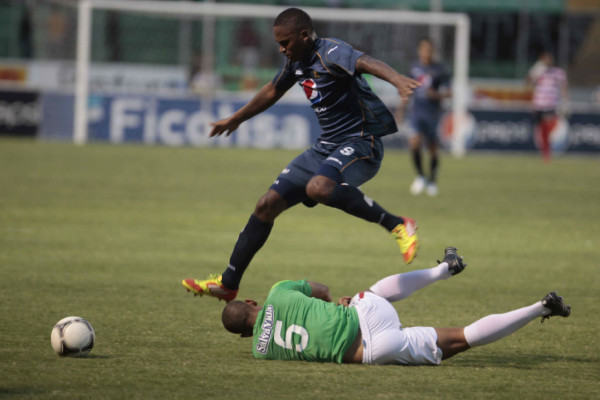 Motagua golea a Marathon y es tercero.