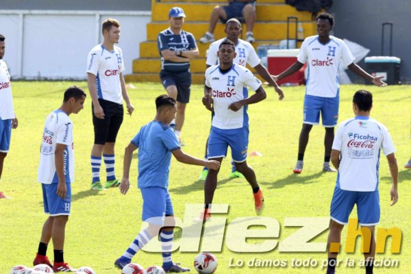 FOTOS: Carlo Costly irradia optimismo en su primer entreno con Honduras