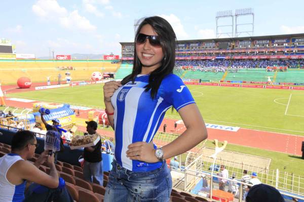 Gran Ambiente previo al Juego entre Honduras VS USA.