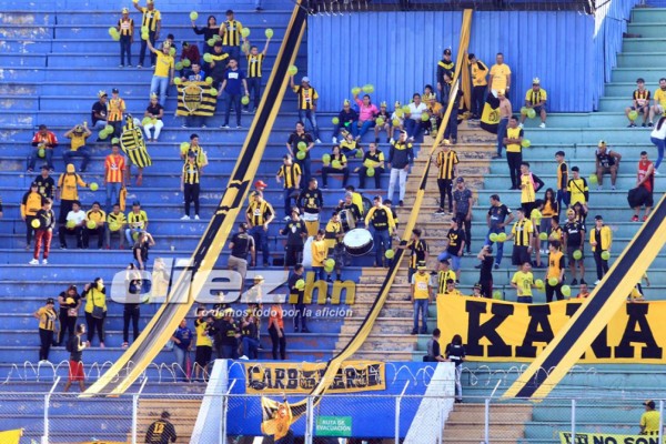 NO SE VIO POR TV: La selfie, la familia, la baleada y el abrazo de 'Chapeta' a Moreira