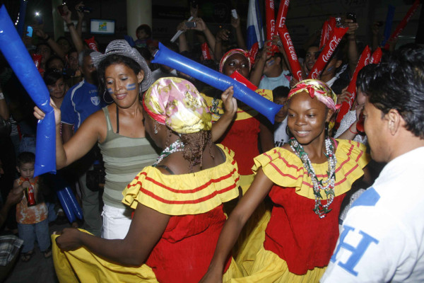 Locura en recibimiento de la Selección Sub 23