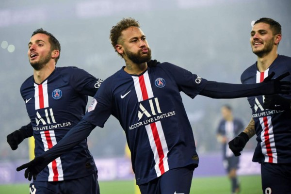 La polémica no se ha terminado: Neymar hace un gol y manda a callar a la afición del PSG
