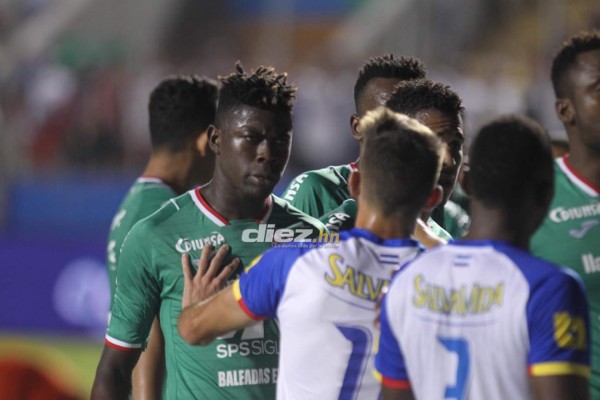 No viste en TV: Bronca, expulsiones y bengalas en el Olimpia-Marathón