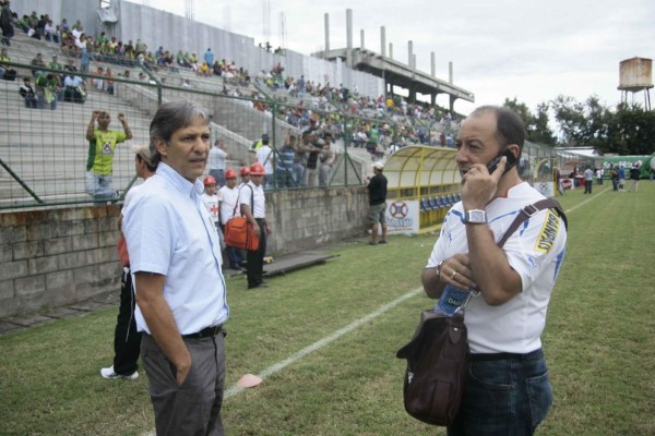 Alineación y DT del Olimpia en su primer juego en la historia del Yankel Rosenthal