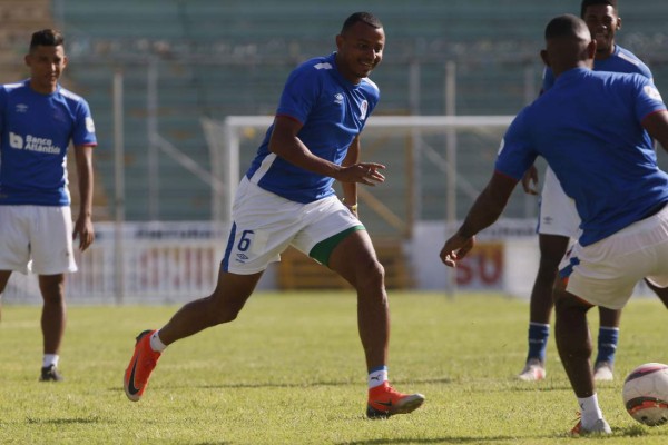 El plantelazo de lujo con los mejores jugadores de la Liga Nacional de Honduras