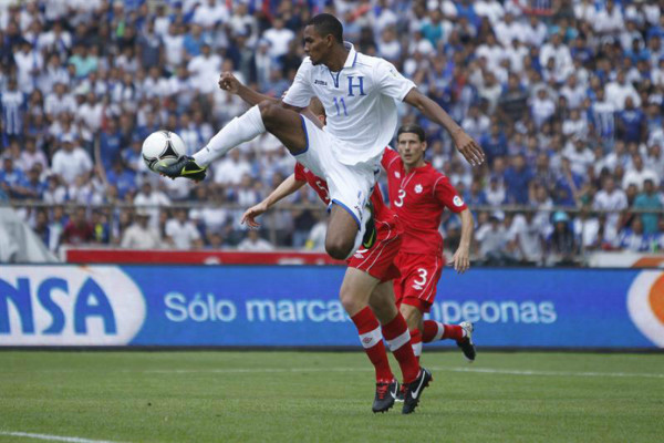 Honduras clasifica a la hexagonal al golear a Canadá