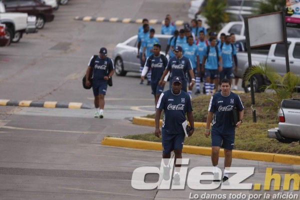 Hernán Medford pone manos a la obra con Honduras