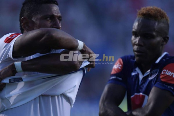 NO SE VIO POR TV: Wilson se saca la furia con Martínez y Rubilio hace gesto de crack a Costly&nbsp;&nbsp;