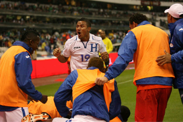 ¡Honduras celebra un histórico Aztecazo!