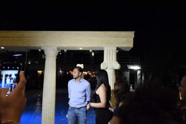 El nuevo look de Keylor en el relanzamiento de la Estética Navas