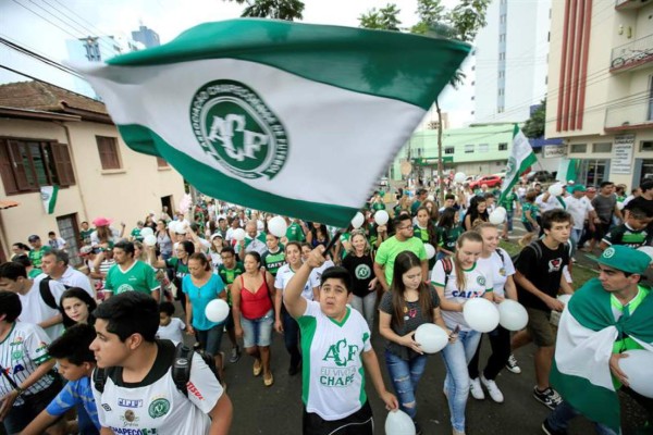 El Chapecoense vibró con sus 'hermanos' de Colombia en la final esperada