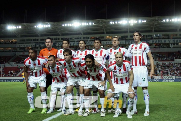 La trayectoria de Carlos Pavón en imágenes