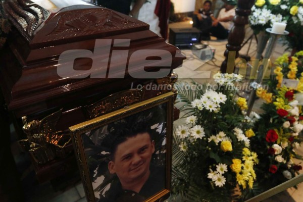 FOTOS: Llanto y dolor en velatorio de Walter López en Ocotepeque