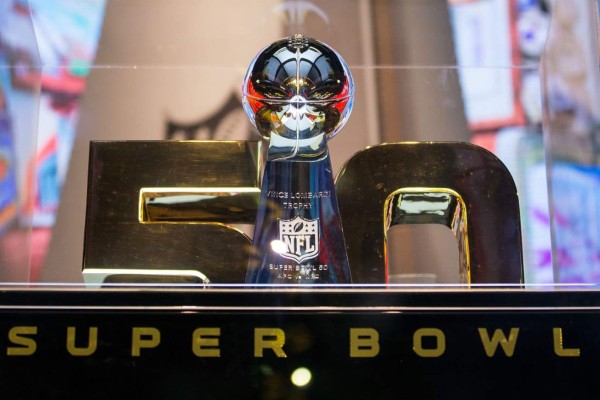 Las cifras que debes conocer del Super Bowl entre Panthers y Broncos