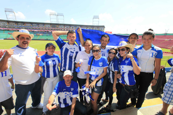 Gran Ambiente previo al Juego entre Honduras VS USA.