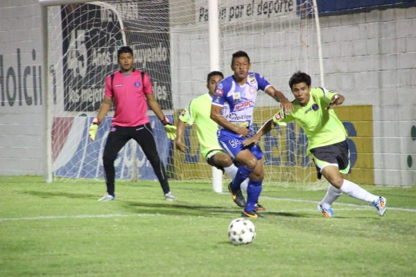 Equipos guatemaltecos y salvadoreños jugarán amistosos durante la Uncaf