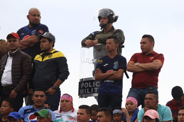 Danlí se vuelve a pintar de azul previo al juego Real de Minas-Motagua