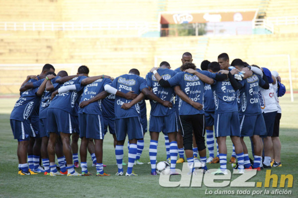 Honduras entrenó con casi toda su artillería