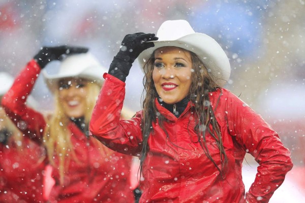 Las cheerleaders que engalanan la NFL