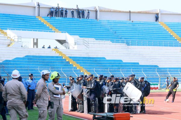 No se vio por TV: Un campeón de Champions League en el Olímpico y la infartante modelo tica