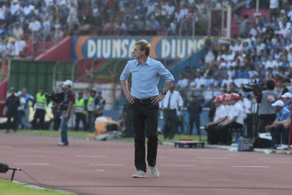 Ahora viene 'Dinho': Las grandes estrellas que han visitado Honduras