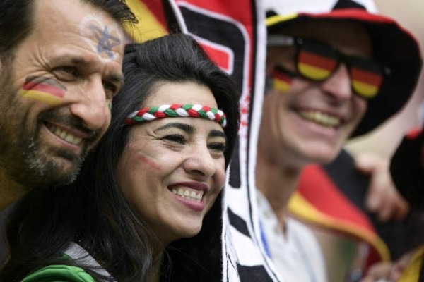 ¡Solo bellezas! Alemanas y mexicanas se roban las miradas en el Luzhniki Stadium