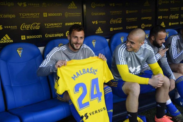 Choco Lozano se une a los fichajes más caros en la historia del Cádiz de España